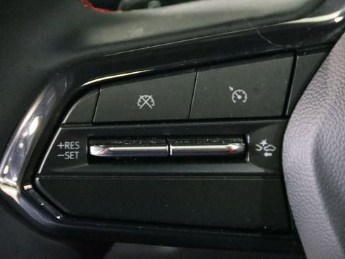 Used 2025 Chevrolet Equinox EV RS FWD image 18