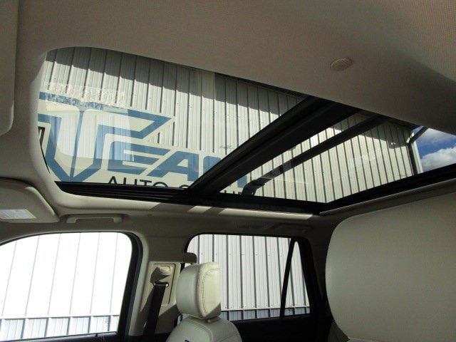 Used 2021 Ford Expedition Platinum AWD/4WD image 15