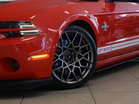 Used 2011 Ford Mustang Shelby GT500 RWD image 26