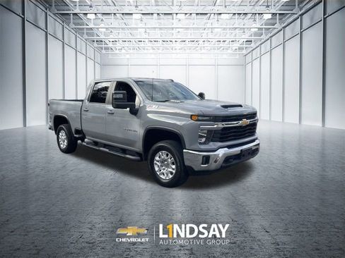 Used 2024 Chevrolet Silverado 2500 LT w/ All Star Edition image 2