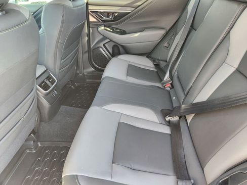 Used 2025 Subaru Outback Onyx Edition AWD/4WD image 33