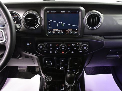 Used 2023 Jeep Wrangler Sahara image 23