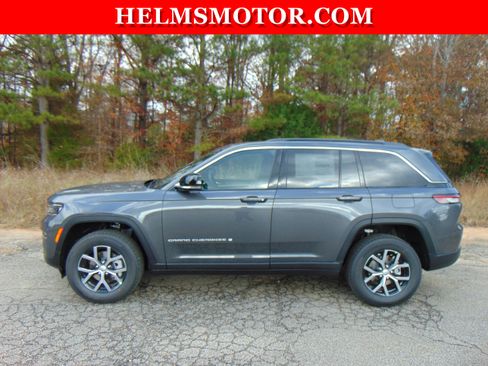 New 2025 Jeep Grand Cherokee Limited image 2