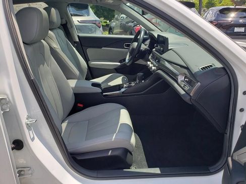 Certified 2024 Acura Integra FWD image 19