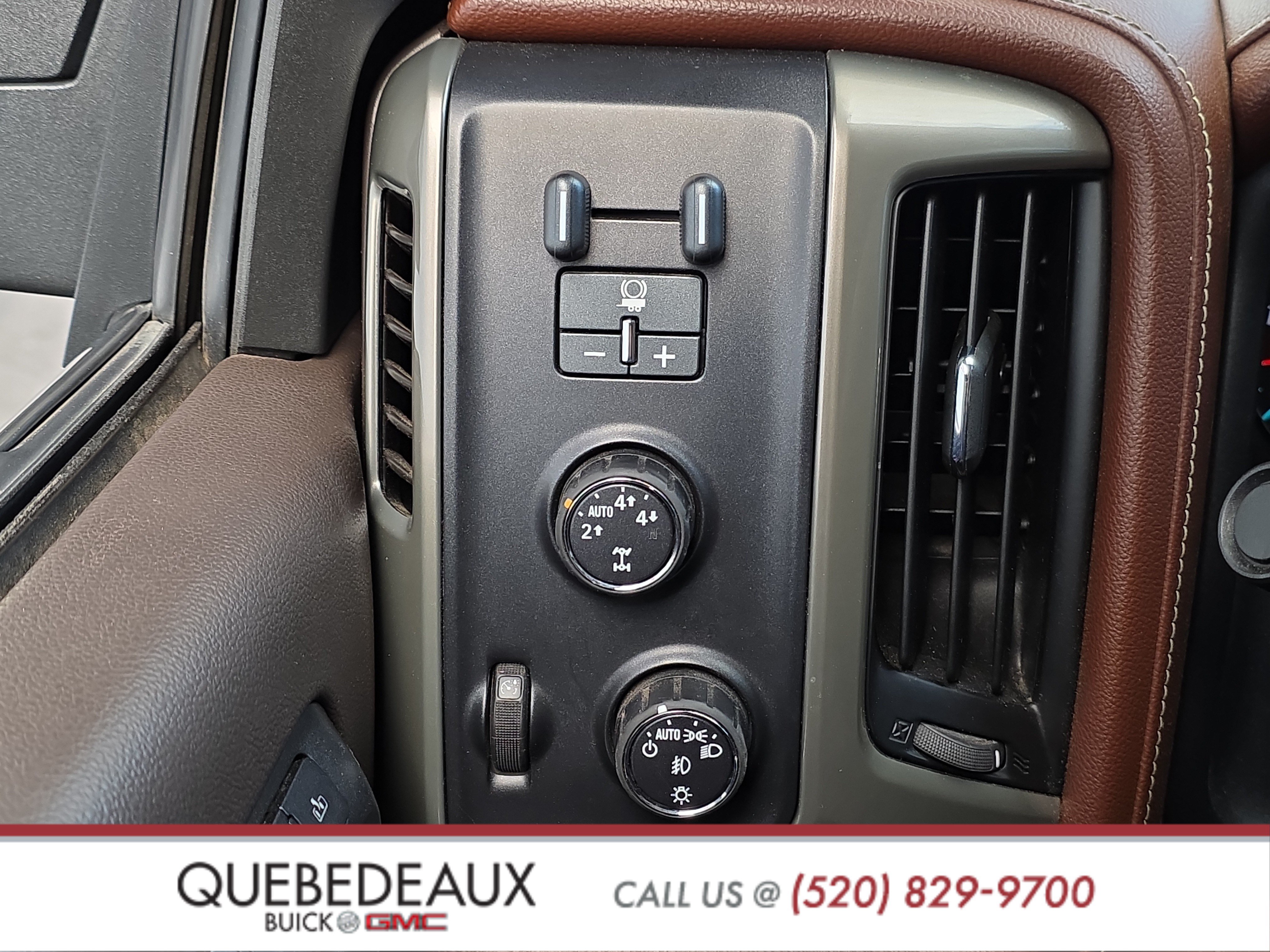 Used 2015 Chevrolet Silverado 1500 High Country w/ High Country Premium Package AWD/4WD image 17