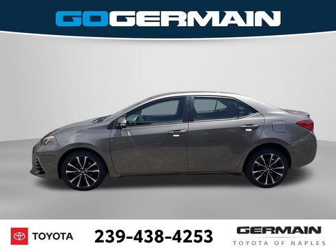 Used 2017 Toyota Corolla SE FWD image 2