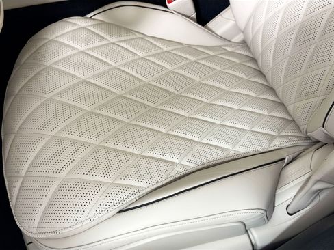 New 2026 Mercedes-Benz S 580 4MATIC Sedan image 21