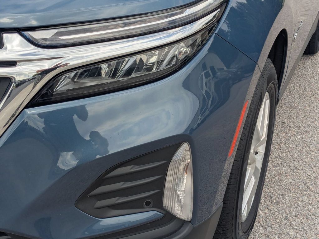 Used 2024 Chevrolet Equinox LT AWD/4WD image 10
