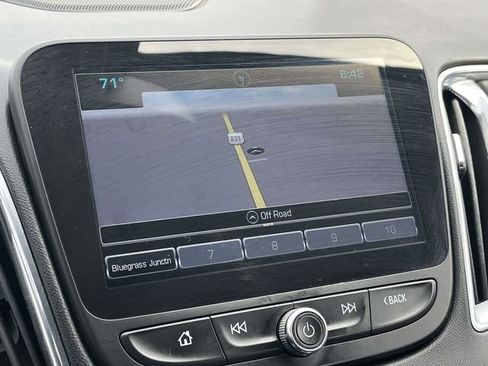 Used 2018 Chevrolet Malibu LT w/ Leather Package image 28