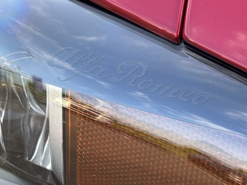Used 2024 Alfa Romeo Giulia Veloce RWD image 18