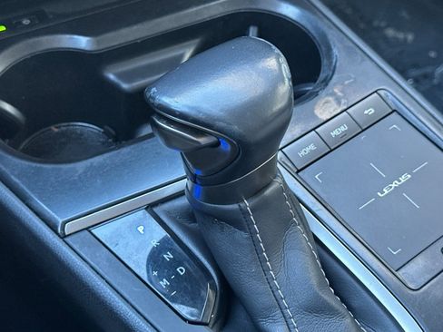 Used 2021 Lexus UX 200 w/ Accessory Package (Z2) image 21