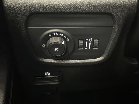 New 2025 Jeep Grand Cherokee Limited w/ Trailer Tow Package image 25