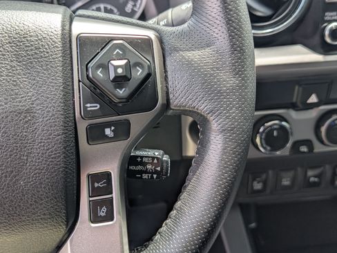 Used 2021 Toyota Tacoma Limited AWD/4WD image 24