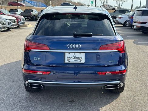 Used 2023 Audi Q5 2.0T Premium w/ Convenience Package image 11
