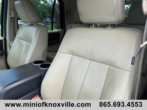 Used 2017 Lincoln Navigator Reserve AWD/4WD image 13