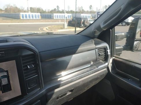 Used 2024 Ford F250 Lariat w/ Lariat Ultimate Package image 30