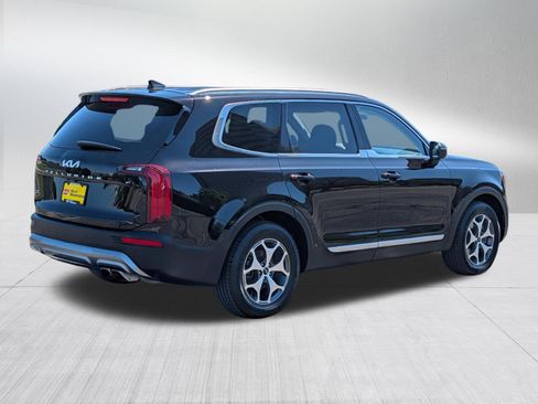 Used 2022 Kia Telluride EX AWD/4WD image 7