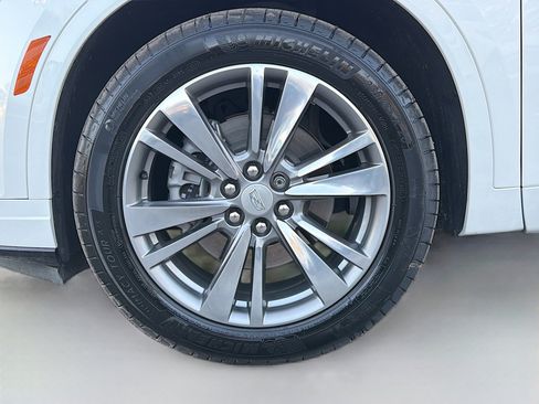 Used 2021 Cadillac XT6 Premium Luxury image 43