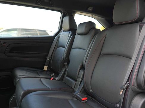 Used 2023 Honda Odyssey Sport image 14