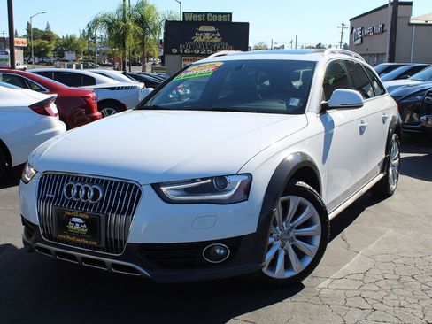 Used 2016 Audi A4 Premium Plus w/ Technology Package image 2