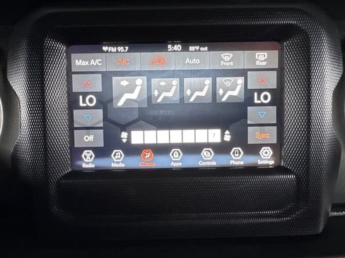 Used 2021 Jeep Wrangler Unlimited Sport AWD/4WD image 32