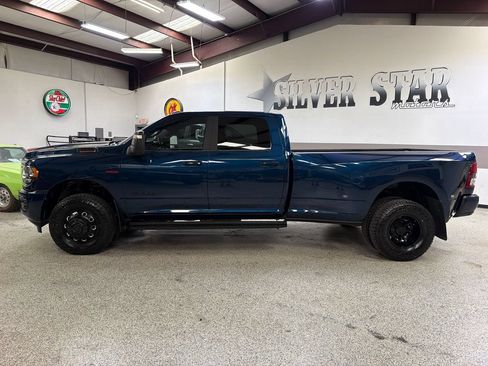 Used 2024 RAM 3500 Big Horn w/ Night Edition AWD/4WD image 3