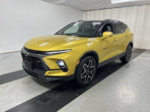 Certified 2023 Chevrolet Blazer RS w/ Driver Confidence II Package AWD/4WD image 5