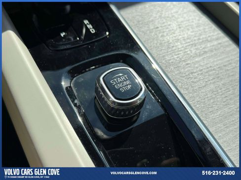 Certified 2023 Volvo XC60 T8 Plus image 28