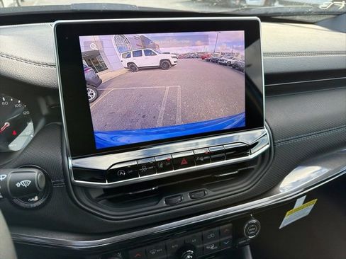 New 2026 Jeep Compass Limited image 13