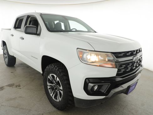 Used 2021 Chevrolet Colorado Z71 image 3