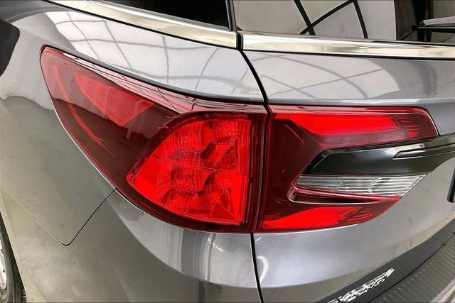 Certified 2025 Honda Odyssey Touring image 27