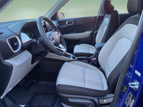New 2026 Hyundai Venue SEL image 11