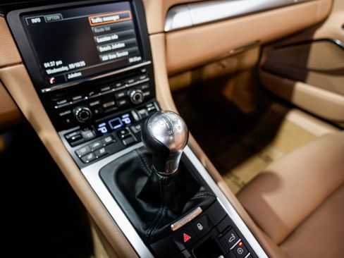 Used 2015 Porsche 911 Targa 4S image 13