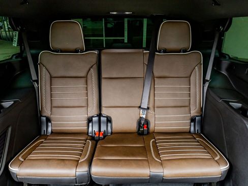 Used 2025 GMC Yukon Denali Ultimate image 38