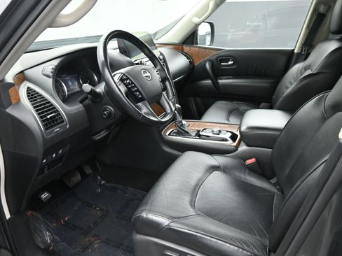 Used 2024 Nissan Armada SL image 10