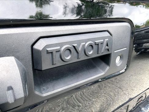 Used 2023 Toyota Tacoma TRD Sport AWD/4WD image 31