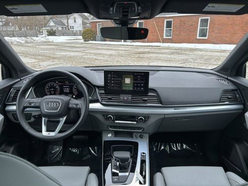 Certified 2024 Audi Q5 2.0T Premium Plus w/ Premium Plus Package image 10