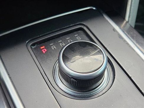 Used 2019 Land Rover Discovery Sport SE AWD/4WD image 13