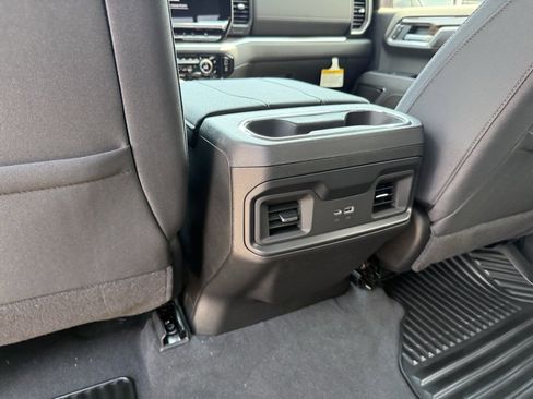 New 2026 Chevrolet Silverado 1500 LT w/ Z71 Off-Road Package image 40