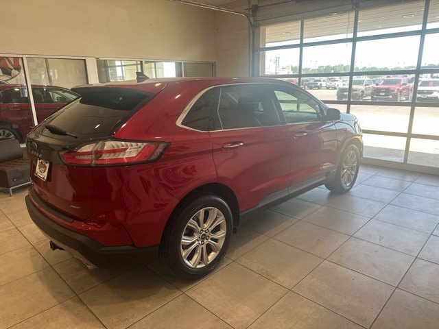 Used 2022 Ford Edge Titanium AWD/4WD image 3