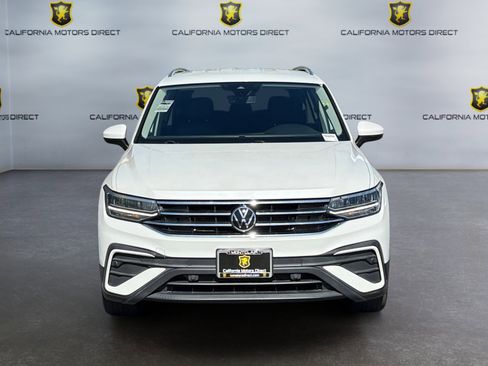 Used 2023 Volkswagen Tiguan SE FWD image 8