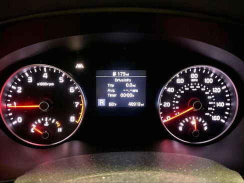 Used 2021 Kia Sportage LX image 19