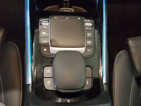 Used 2022 Mercedes-Benz GLB 35 AMG 4MATIC image 30