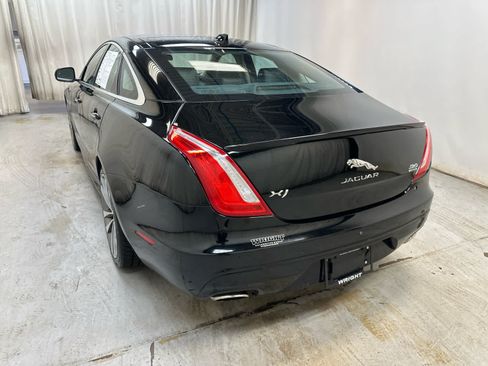 Used 2017 Jaguar XJ R-Sport AWD/4WD image 2