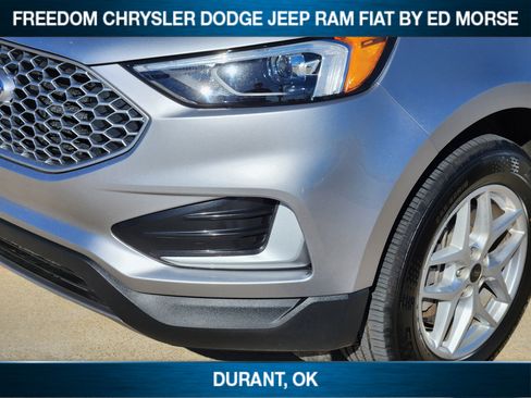 Used 2023 Ford Edge SEL image 6