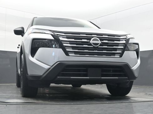 Certified 2025 Nissan Rogue S image 23