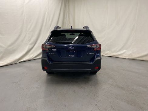 Used 2025 Subaru Outback Premium w/ Popular Package #1A image 7