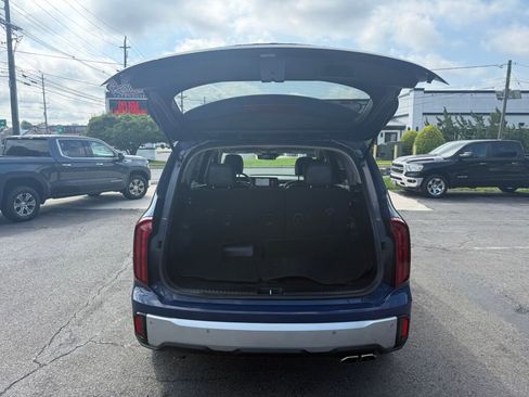 Used 2024 Kia Telluride S w/ S Sunroof Package image 35