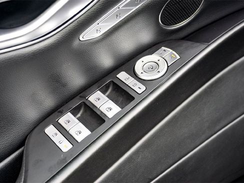 Used 2023 Genesis G80 2.5T image 11