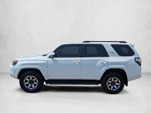 Used 2020 Toyota 4Runner TRD Off-Road AWD/4WD image 9